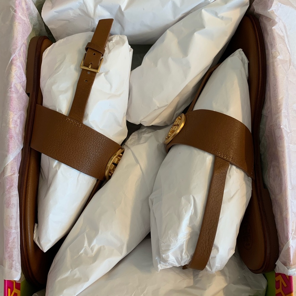 Tory Burch Benton Flat Thong Sandals in Royal Tan and Rolled Brass. Size 6.5. - Picture 4 of 9